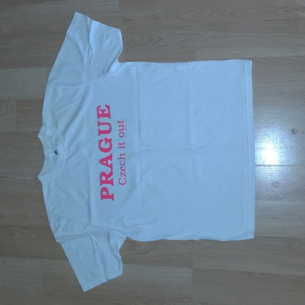 Vtg 1990 PRAGUE Czech it out Short Sleeve Crewneck T-shirt L